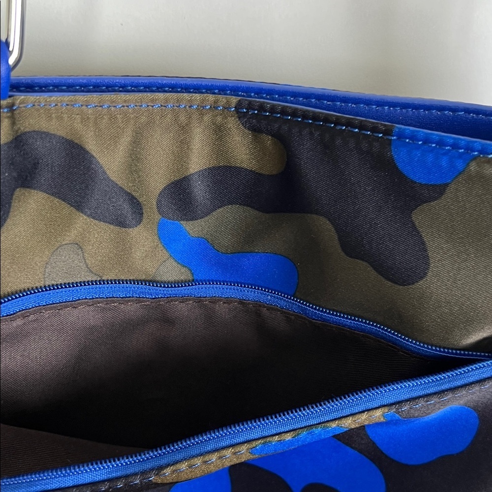 Ahdorned Blue Camo Camp Adjustable Crossbody Bag - Picture 6 of 12
